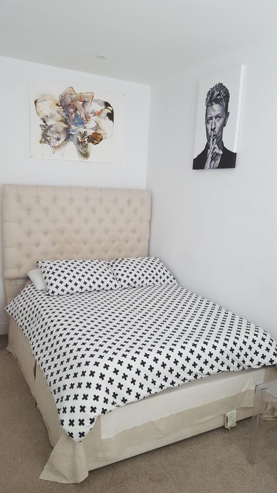 Family Home With Easy Commute To London! Croydon Eksteriør billede